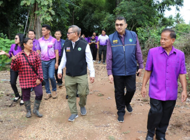 รองอธิบดีฯ ตรวจเยี่ยมแปลงเกษตรของ นายพิษณุ นางบุญเกื้อ ... พารามิเตอร์รูปภาพ 1